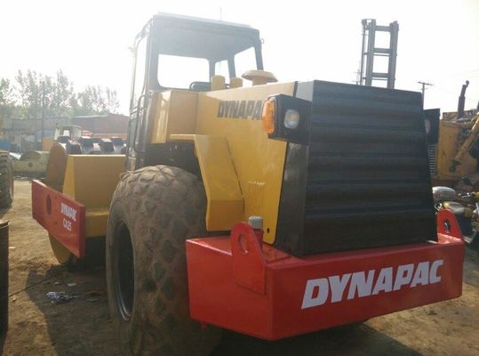 Digunakan CA25 Dynapac Single Drum Roller Stabil Operasi Dengan Kaki Domba