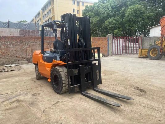 5 Ton 7FD50 Digunakan Toyota Forklift Original Jepang Pengurangan Kebisingan Untuk Gudang