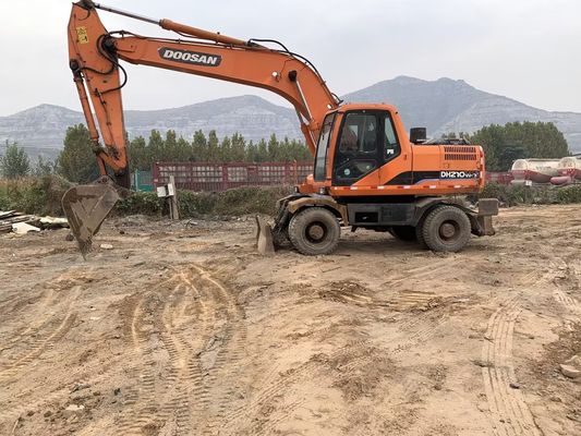 Warna Asli Digunakan Doosan DH210W-7 Penggali Roda Dalam Kondisi Baik/ Digunakan Doosan Penggali Roda Untuk Dijual