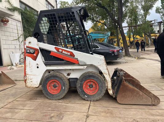 Warna asli digunakan Bodcat S70 Skid Steer Loader Efisiensi bahan bakar Operasi stabil