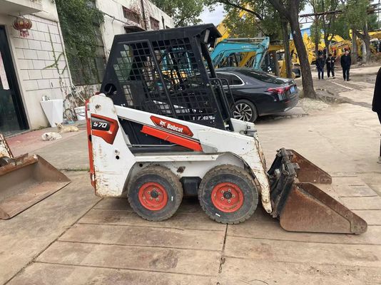 Warna asli digunakan Bodcat S70 Skid Steer Loader Efisiensi bahan bakar Operasi stabil