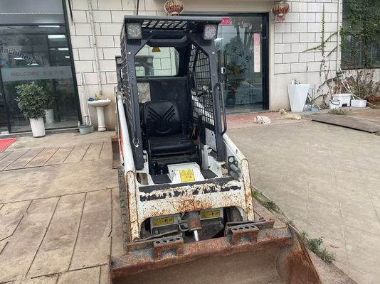 Warna asli digunakan Bodcat S70 Skid Steer Loader Efisiensi bahan bakar Operasi stabil
