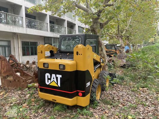 Operasi yang efisien CAT 226B Skid Steer Loader yang digunakan