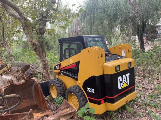 Operasi yang efisien CAT 226B Skid Steer Loader yang digunakan