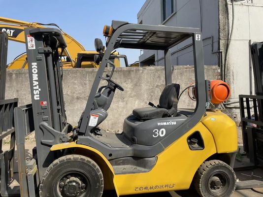 Digunakan Komatsu 3 Ton Gas Forklift Kondisi Baik Digunakan 3 Ton Forklift
