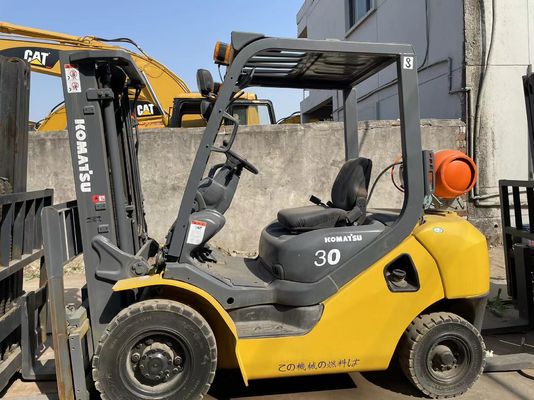 Digunakan Komatsu 3 Ton Gas Forklift Kondisi Baik Digunakan 3 Ton Forklift