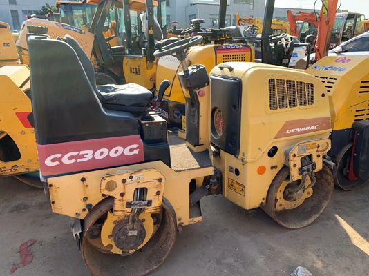 Digunakan CC300G Dynapac Double Drum Roller Kondisi baik Operasi stabil