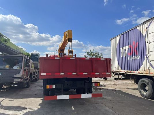 8 Ton XCMG SQS200-4 Truk Dipasang Crane Digunakan Dengan Truk DongFeng Tahun 2019