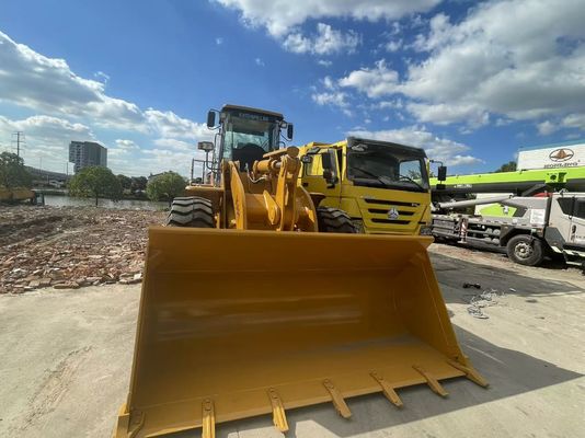 CAT 950H Pemuat Roda Bekas Situs Konstruksi Pemuat Depan yang Digunakan di Afrika