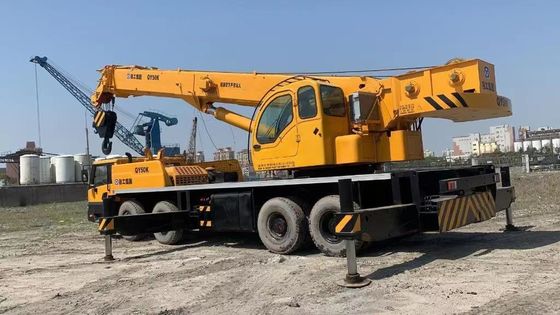 XCMG QY50K-II 50 Ton Truk bekas Crane Kapasitas tinggi Truk boom bekas