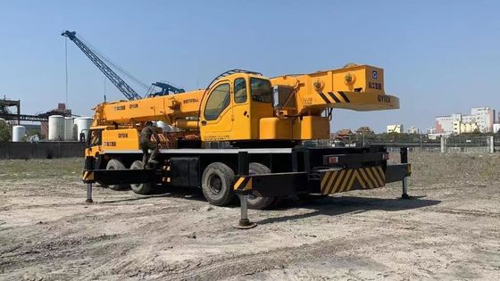 XCMG QY50K-II 50 Ton Truk bekas Crane Kapasitas tinggi Truk boom bekas