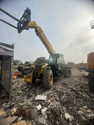Warna Asli Telescopic Handler yang Digunakan XCMG XT680-170 Operasi yang Stabil