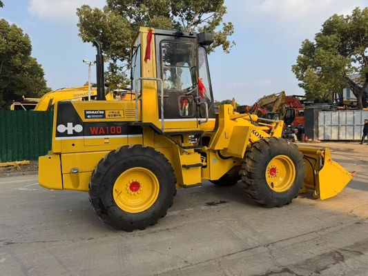 Komatsu WA100-1 Mesin Pengisi Roda Asli Jepang Bekerja di Taman