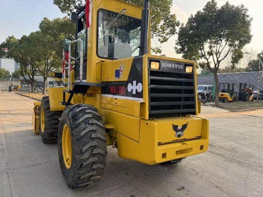Komatsu WA100-1 Mesin Pengisi Roda Asli Jepang Bekerja di Taman
