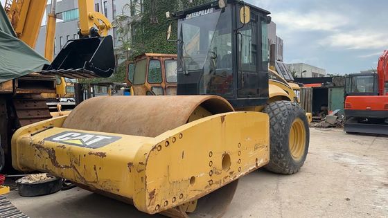 Warna asli digunakan Caterpillar CS-683E Single Drum Road Roller Dalam kondisi yang sangat baik