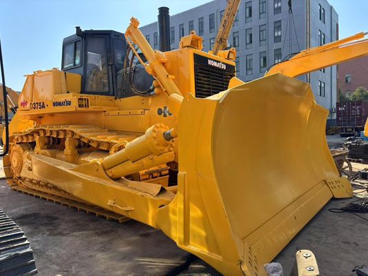 Original Jepang digunakan Komatsu D375A Bulldozer Dengan Hydraulic Ripper