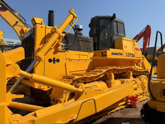 Original Jepang digunakan Komatsu D375A Bulldozer Dengan Hydraulic Ripper