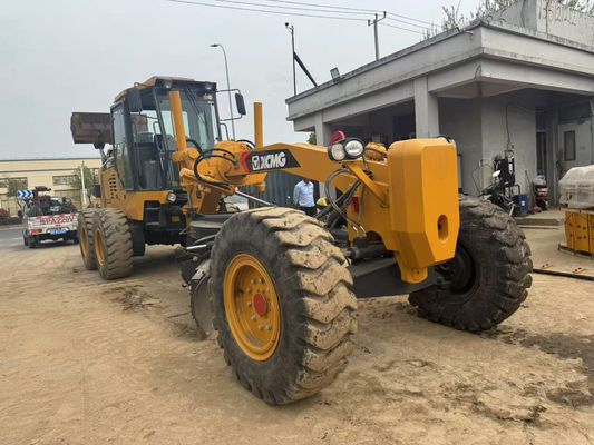 6 Drive Motor Grader 2023 Tahun Digunakan XCMG GR2153 Motor Grader Efisiensi Bahan Bakar Untuk Konstruksi
