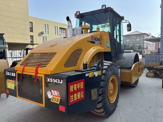Digunakan XCMG XS143J Single Drum 14 Ton Road Roller Dalam kondisi yang sangat baik