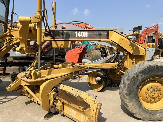 Warna Asli yang Digunakan CAT 140H Motor Grader Dalam Kondisi Sangat Baik